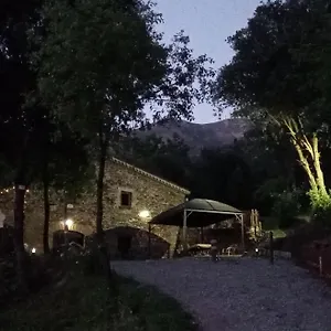 Masia Casa Nova De N'illa , Montseny España